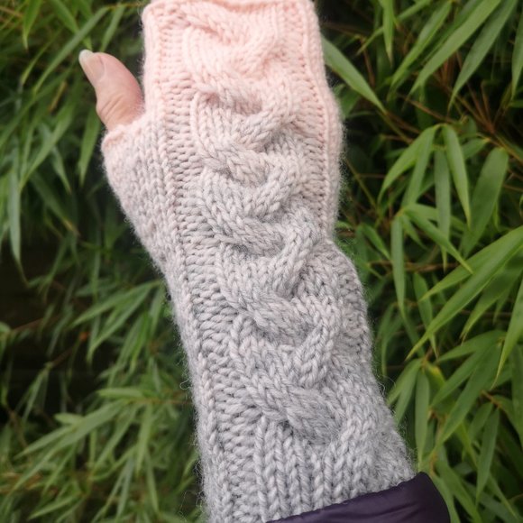 Handmade in Canda Knitted Fingerless Texting Gloves Wool Blend Pink Grey Gift - Picture 5 of 11